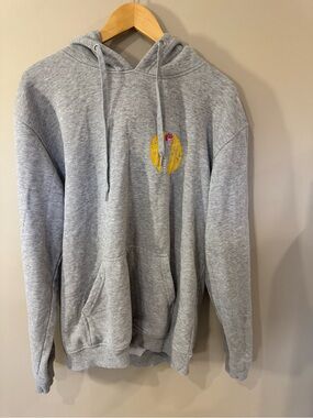 Men's Light Gray Pullover Hoodie with Small Yellow Accent
